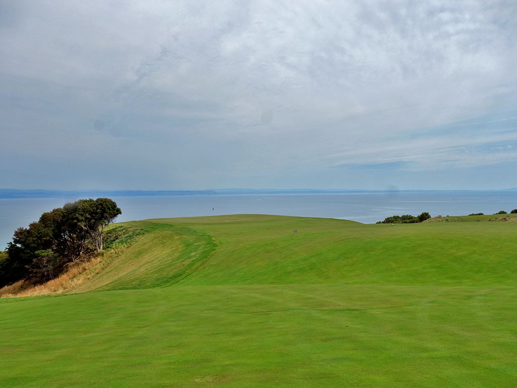 12th Hole at Cape Kidnappers Golf Course (460 Yard Par 4)